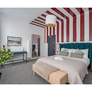 The Wellesley Guest house